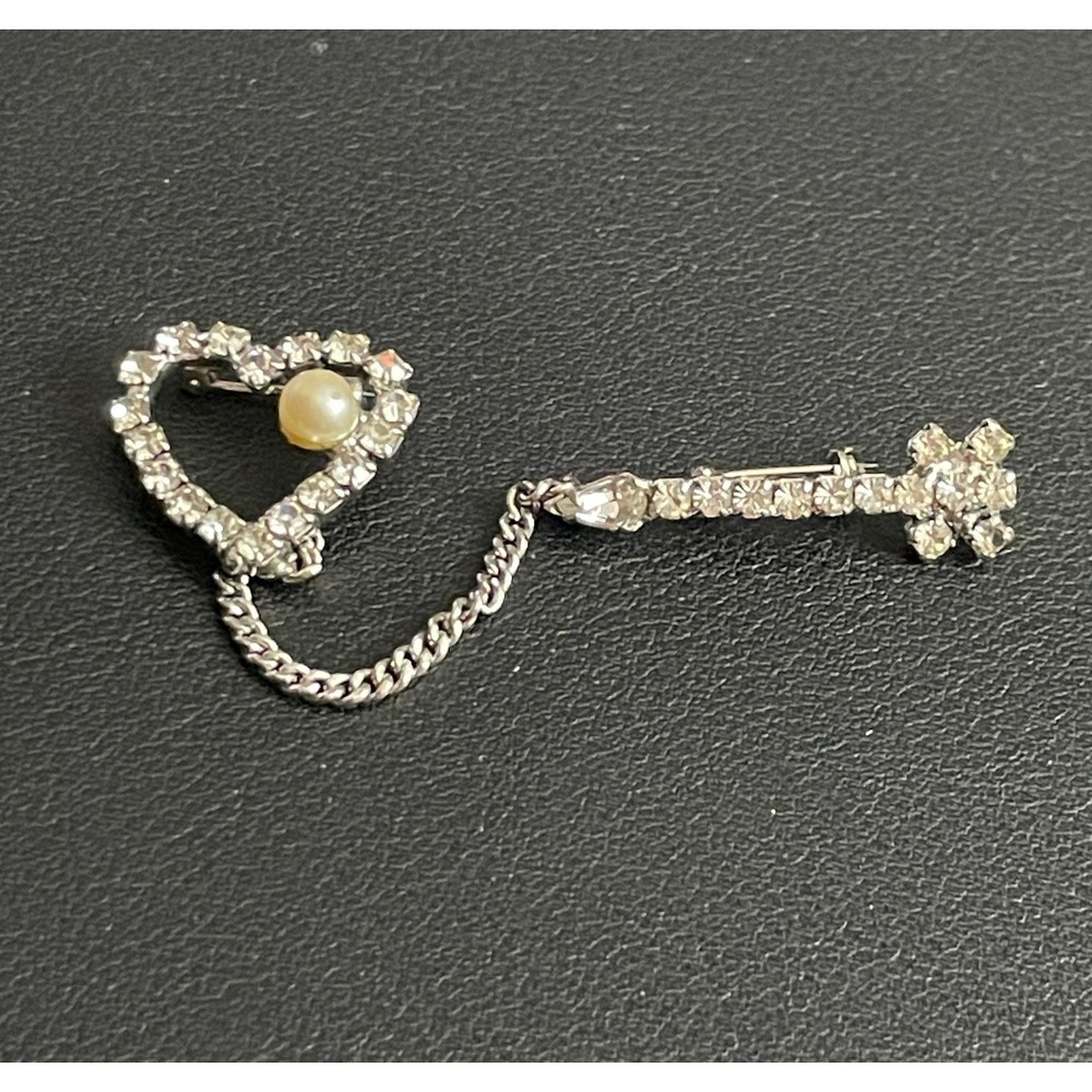 Vintage Heart Arrow Brooch Rhinestone Faux Pearl Silver Tone Pin